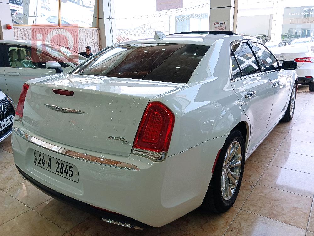 كرايسلر 300